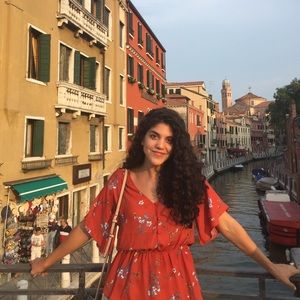 Meet your Posher, Ashley